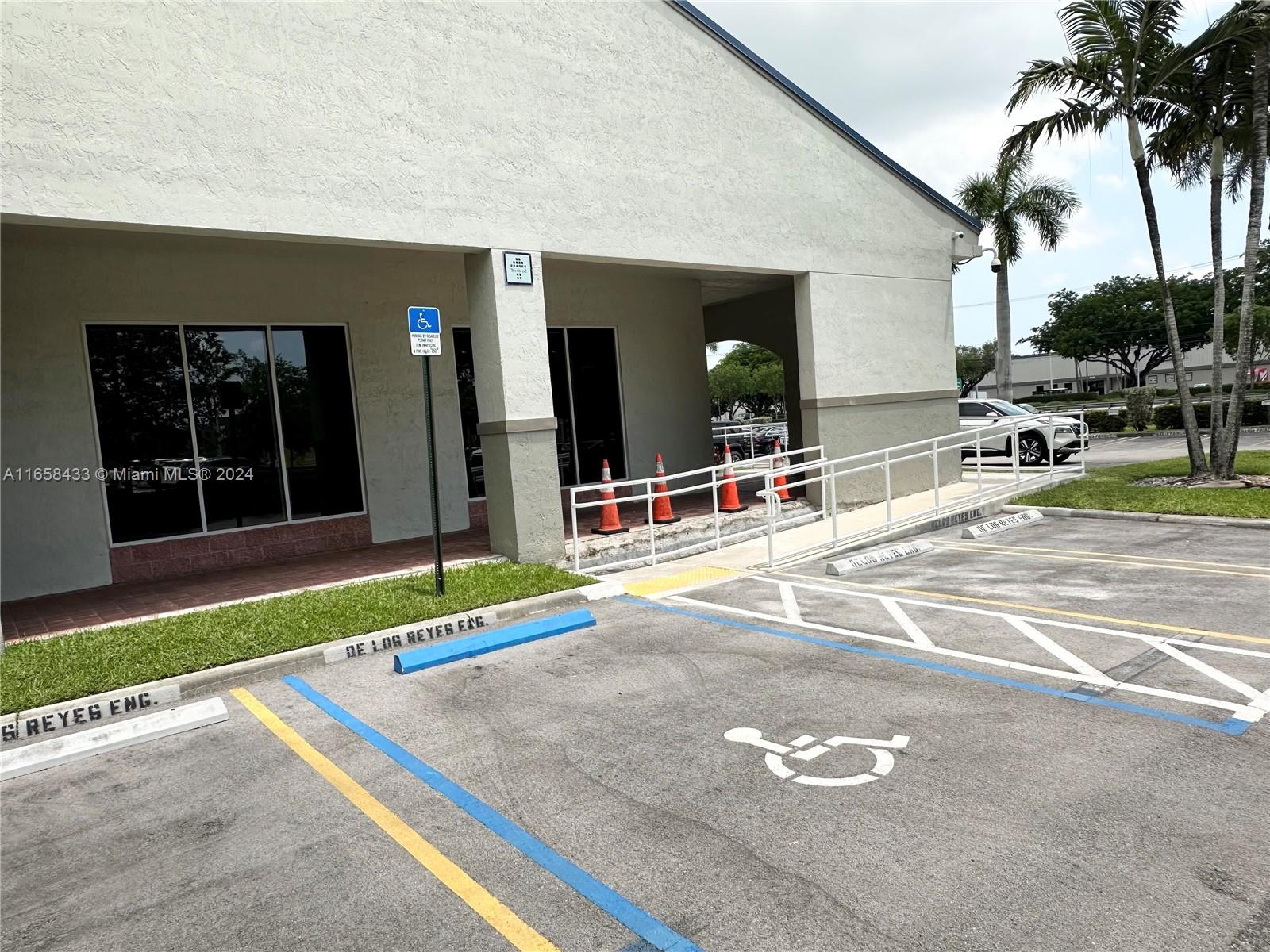 Office for Sale in FL 33172-1627 Florida 33172